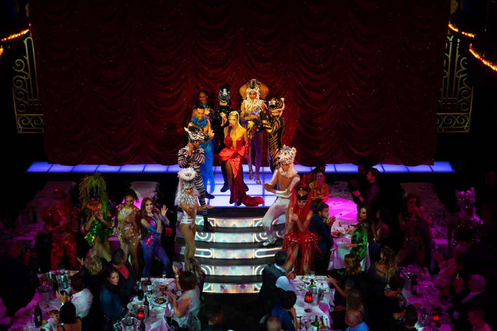 cabaret dejeuner spectacle paris