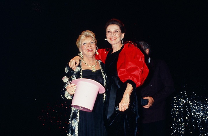 line renaud audrey hepburn gala sidaction 1985